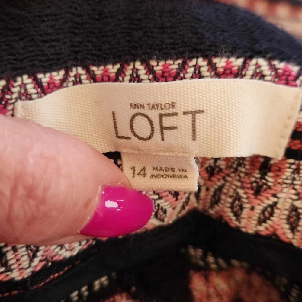 LOFT Riviera Short - Picture 3 of 5